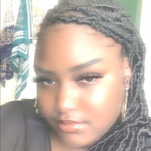 Meet your Posher, Brianna